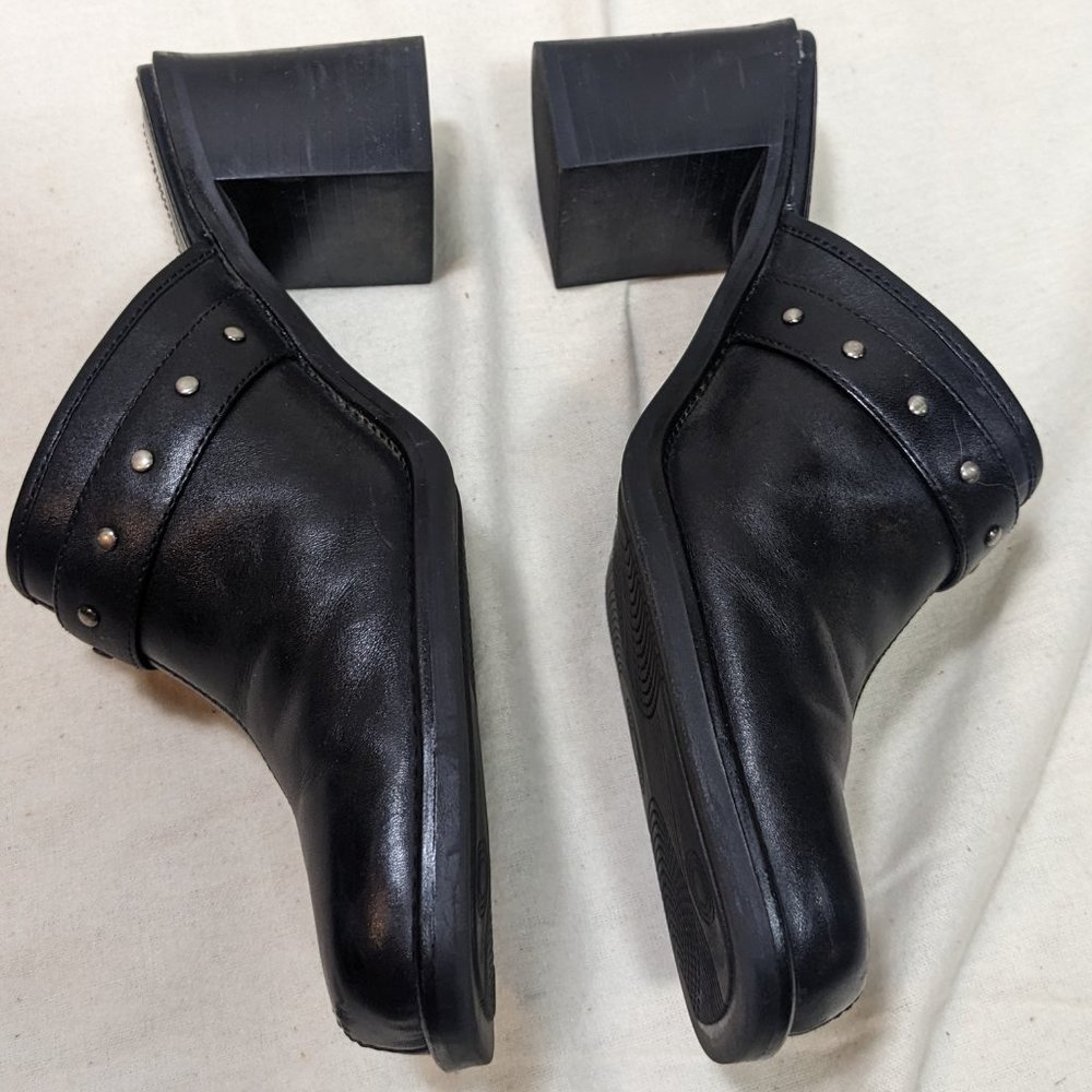 Bass Bianca Black Mule Slides 8M